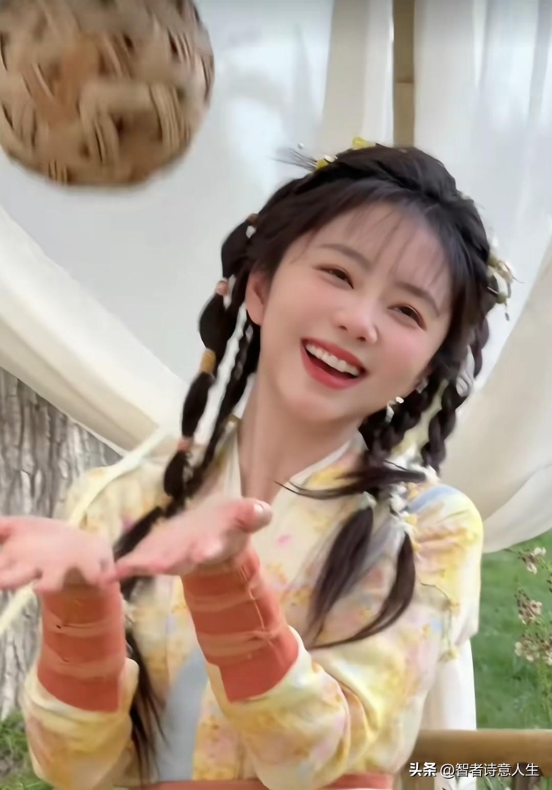 哈哈谢谢～我就说这颜色看着就很治愈吧😌容貌滤镜 明星 👍🏻👍🏻👍🏻