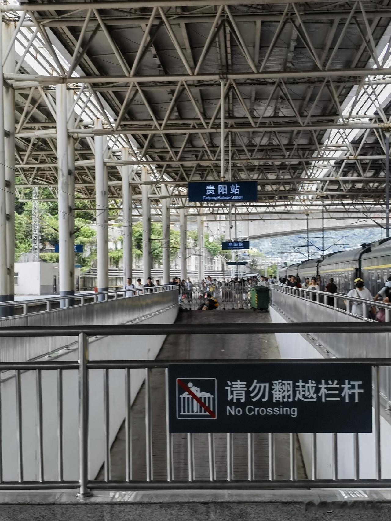 大学新生凭录取通知书即可购票，但线上核验失败怎么办？
2026级大学新生购买学生
