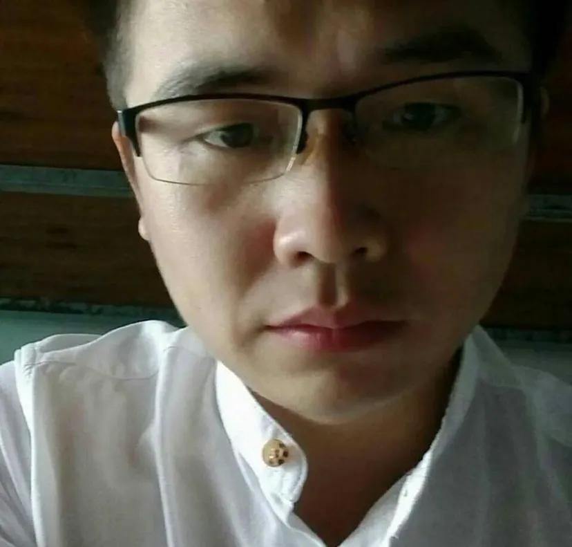 努力生活啊9(。w)9!
可能是年纪大了，不能闲着	一闲下来就会胡思乱	
想。微