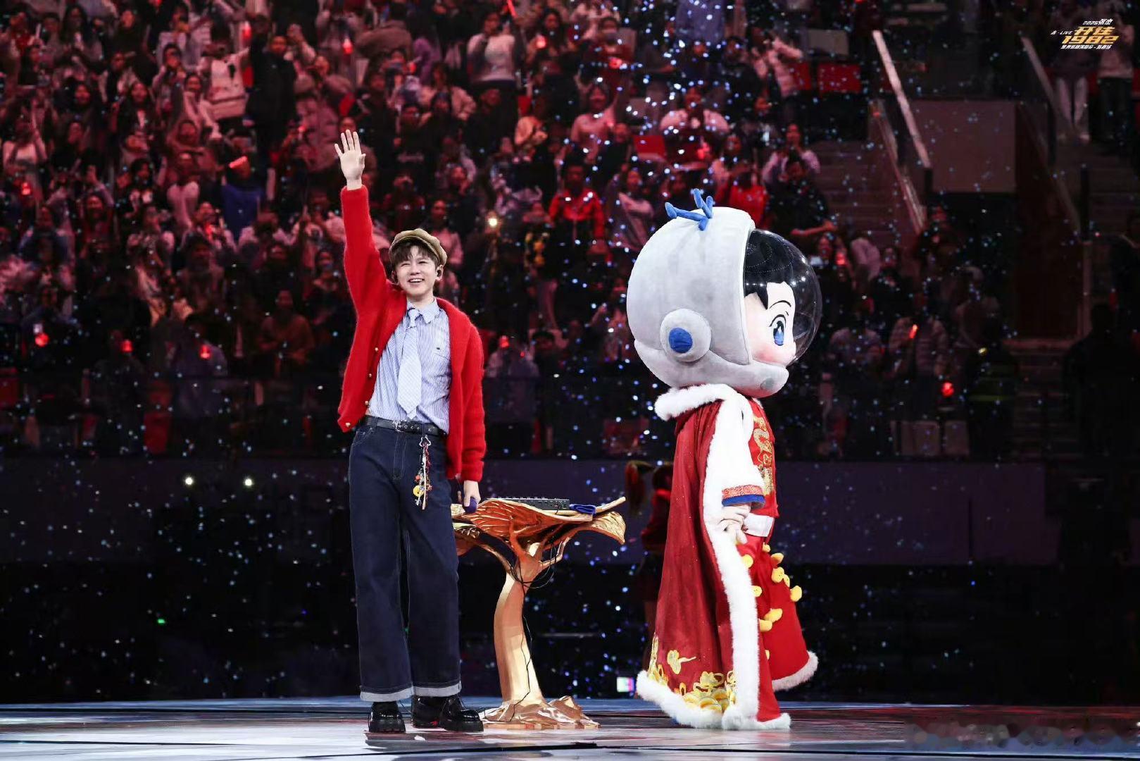 张杰新春场像个梦 张杰新春演唱会收官张杰新春演唱会落幕，9 天的陪伴，双向奔赴的