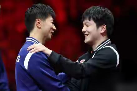 昨晚最开心的是马龙
不是因为比赛赢了
也不是因为小胖，而是因为他终于补齐赛场