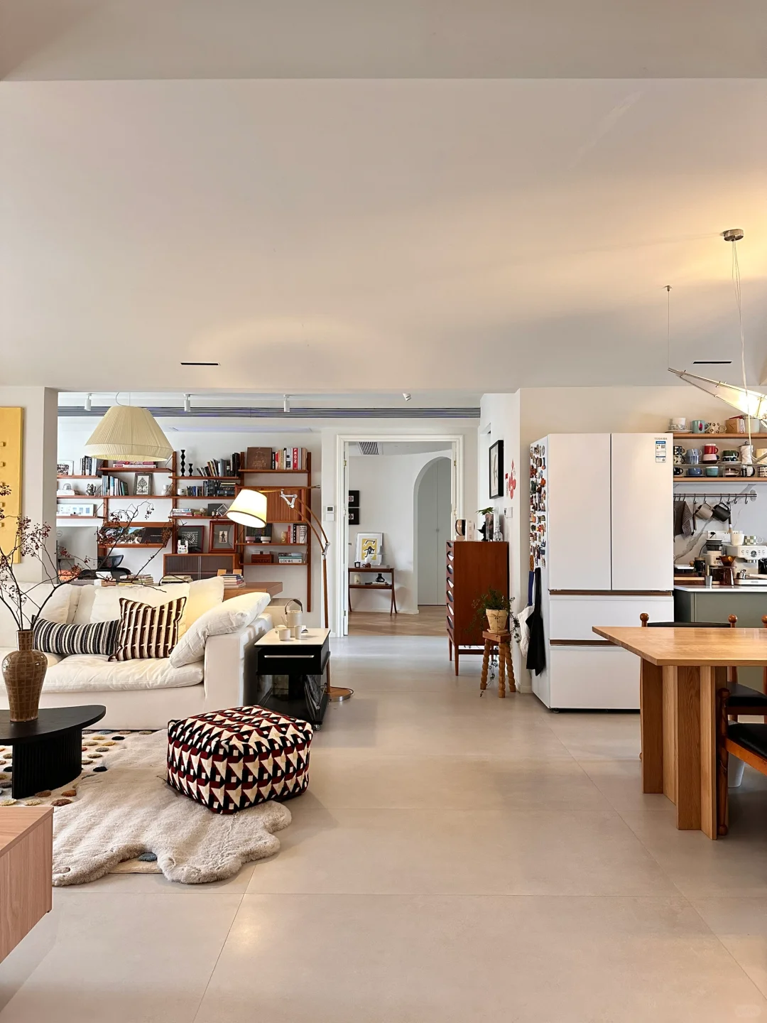 今天周👆🏻 我在公司很想家