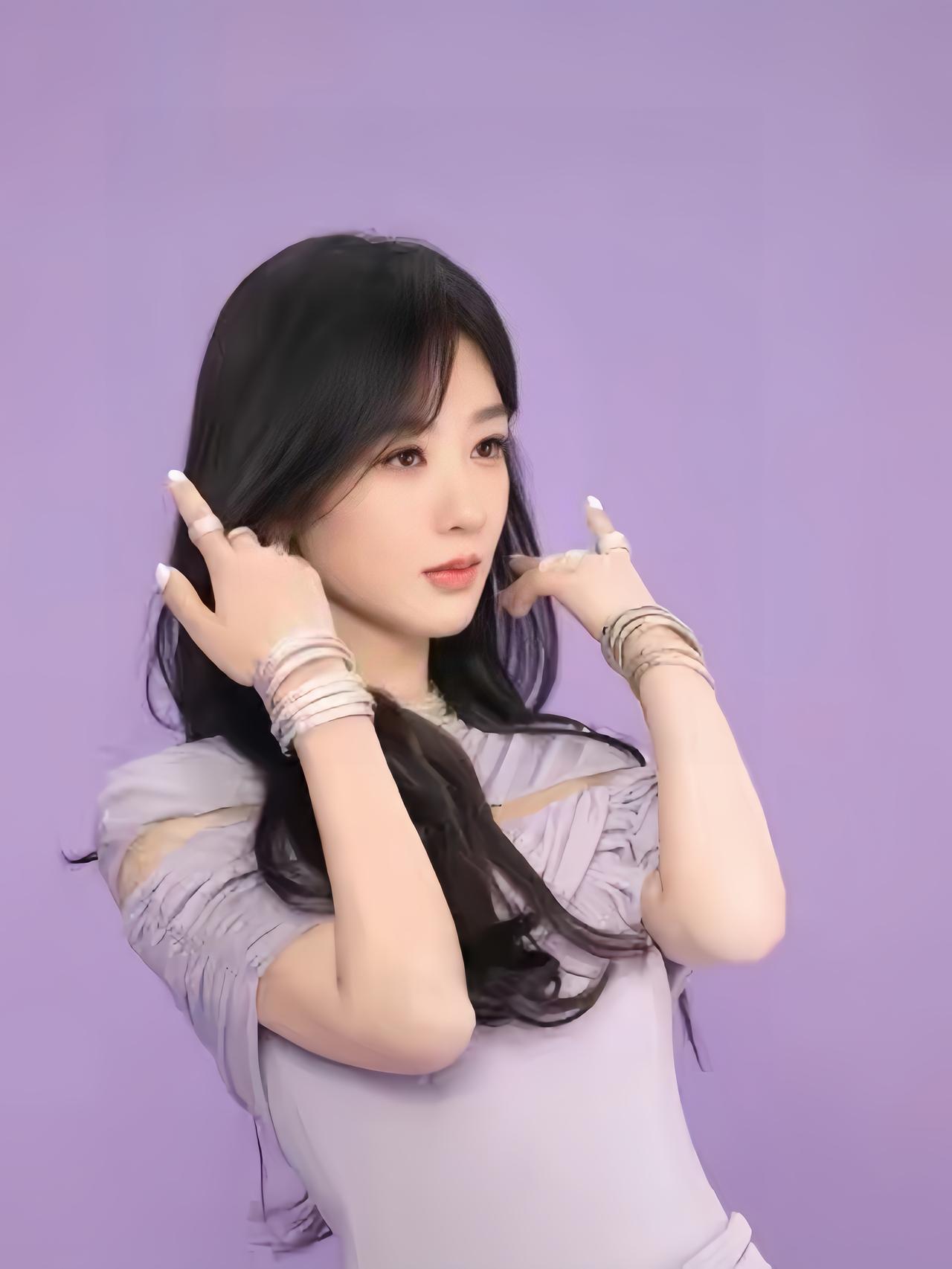 杨紫美了美了！[比心][比心][比心]杨紫 杨紫美照 杨紫美了美了美了 杨紫风采