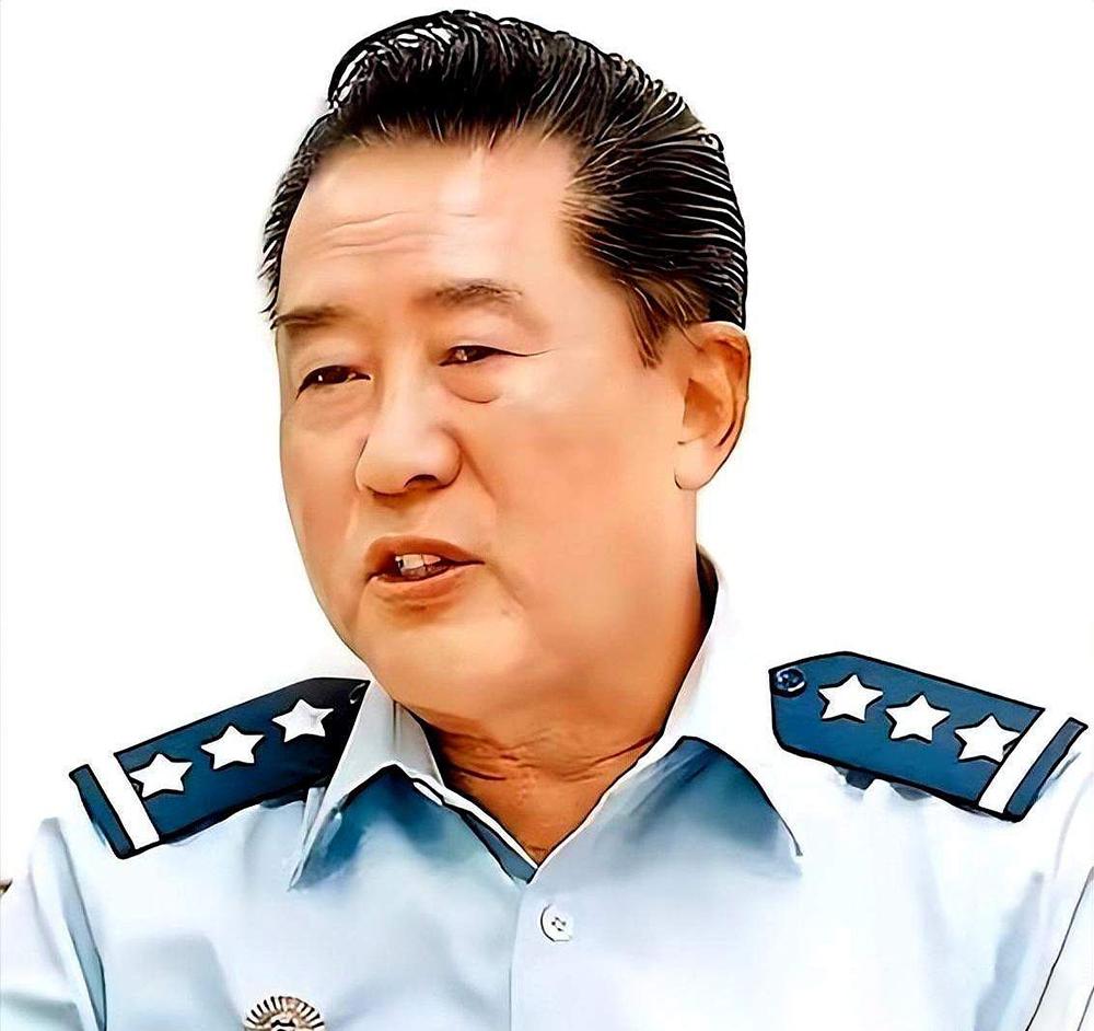 全程反向收割！台退役上将道出真相：域外挑衅全是“神助攻”
 
地缘博弈场上最魔幻