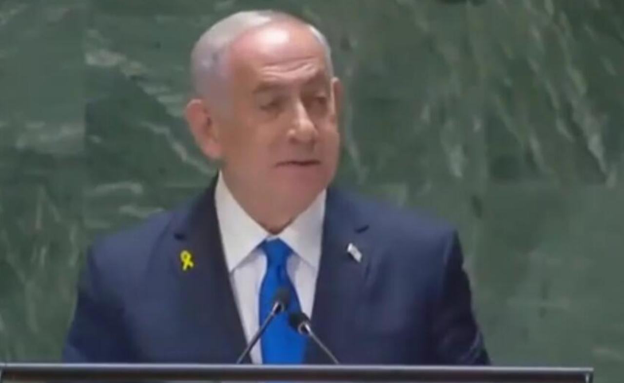 针对以色列的武器原材料，轰炸，看样子连伊朗石头也是针对以色列的武器原材料轰炸，