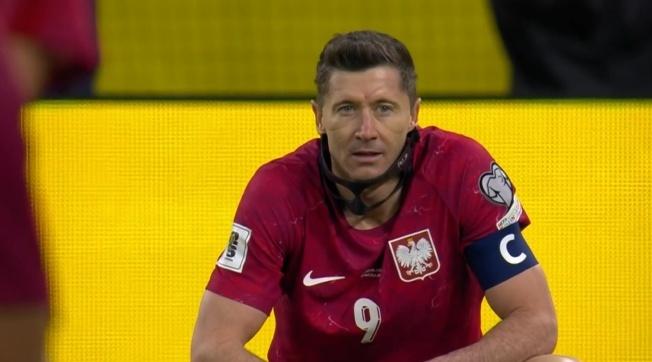 37岁的莱万无缘世界杯，瑞典凭着哲凯赖什的绝杀，顺利晋级。莱万没去成，也不是世界