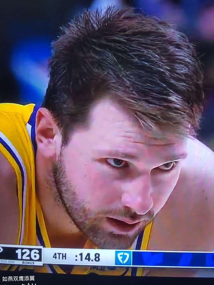 60分砸蒙热火！硬汉教练斯波发布会脸都铁青，阿德巴约更是被打到失神。
 
东契奇