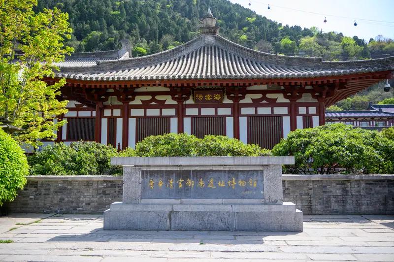 西安这次给教师的教师节福利真的太实在了，完全不是那种半遮半掩的折扣套路。
9月1