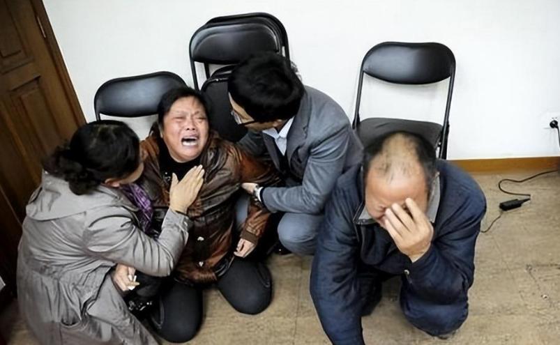 2011年，李春玲不顾母亲的劝阻，坚持将骨髓移植给需要的患者，谁成想，手术成功后