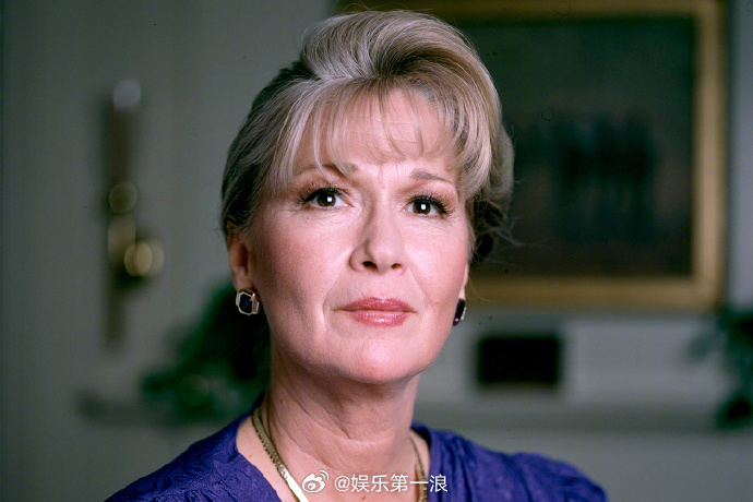 戴安拉德离世演员戴安拉德去世资深演员戴安·拉德去世，享年89岁。她的女儿劳拉·邓