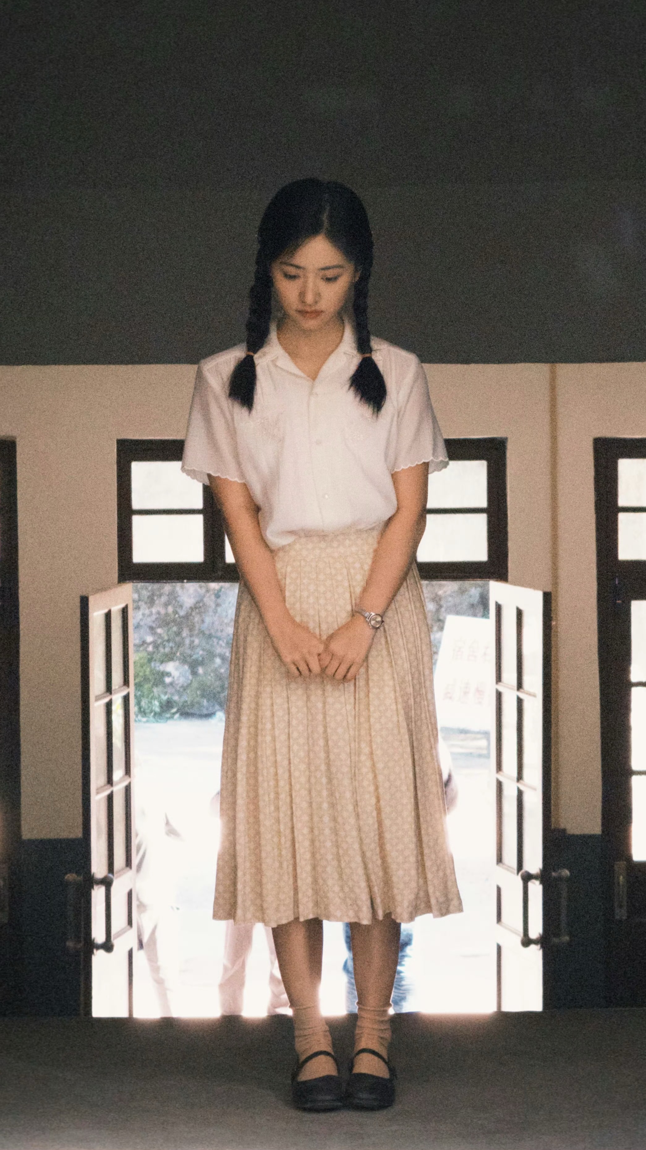 王慧就是家庭里付出最多的人。和爱人结婚后，丈夫大部分的时间都沉浸在一场“失误”的