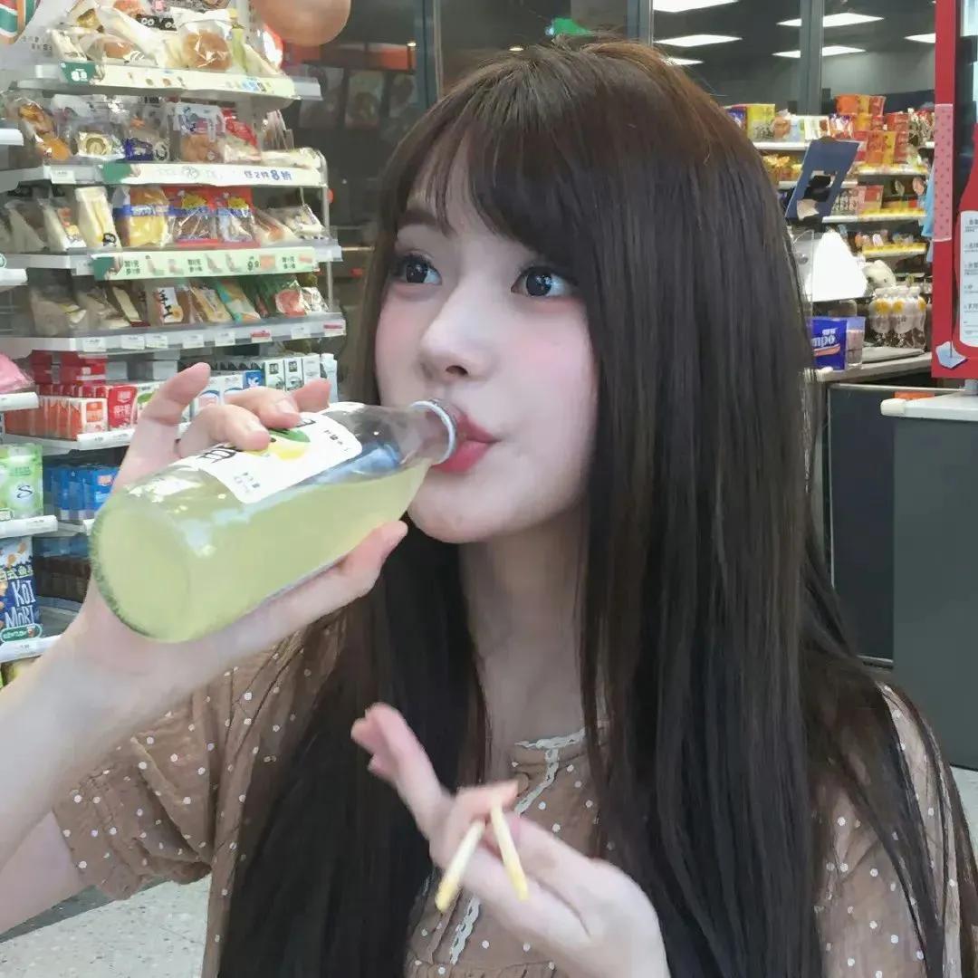 第一：不公开的恋爱不要谈；

第二：明确表明说谈不久，家里不同意的也不要谈，不要