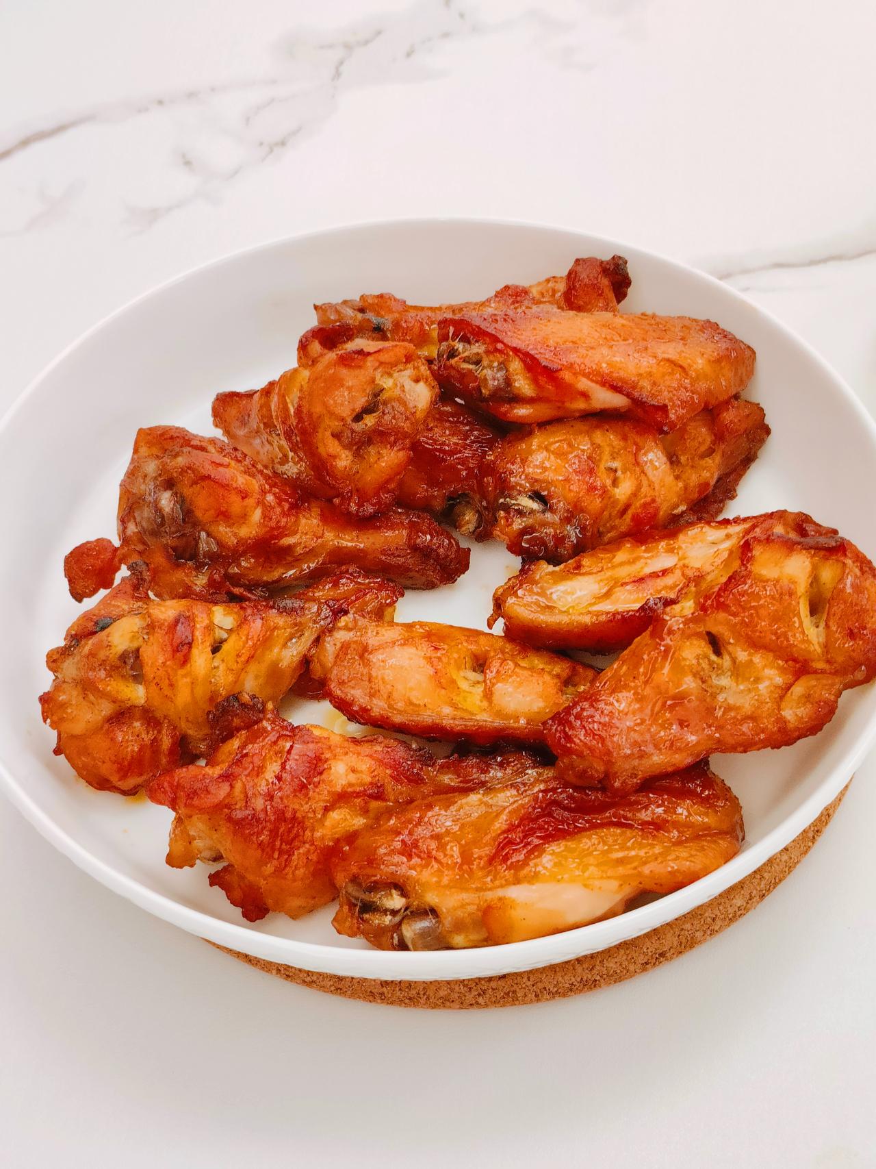 晚餐大闸蟹!酸菜炒饭和奥尔良烤翅都好畅销 随手一拍晒美食 晒出每日美食