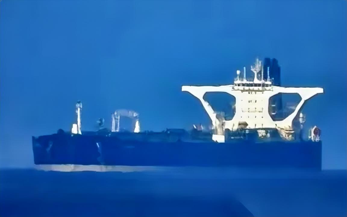 全世界都该给“贝拉1号”的船长送个锦旗。
真的，就四个字：戳破神话。
美军气势汹