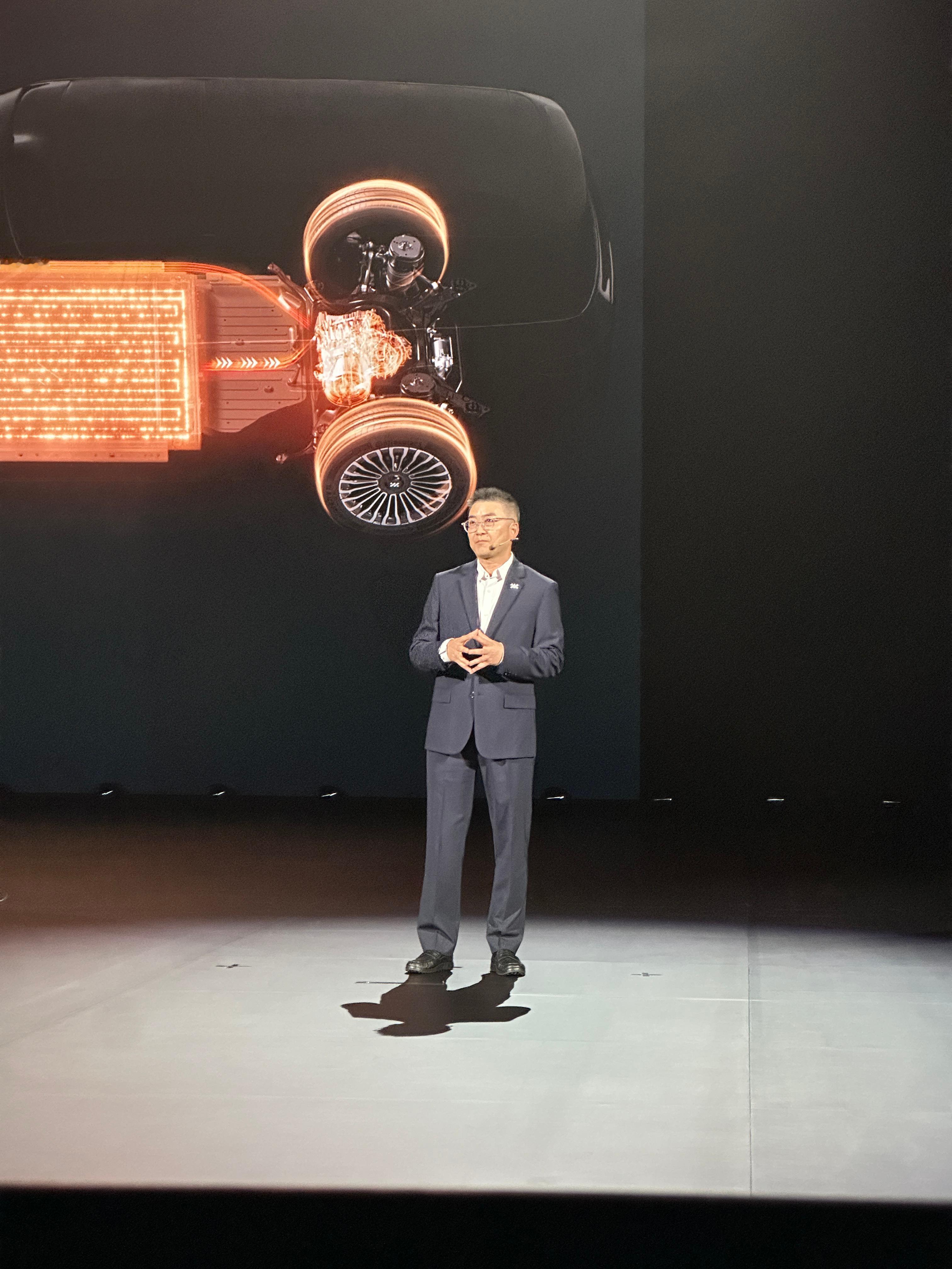 发布会第一排的体验感也太棒了吧 涛总在我面前讲述好亲切 有种在看IMAX大电影的