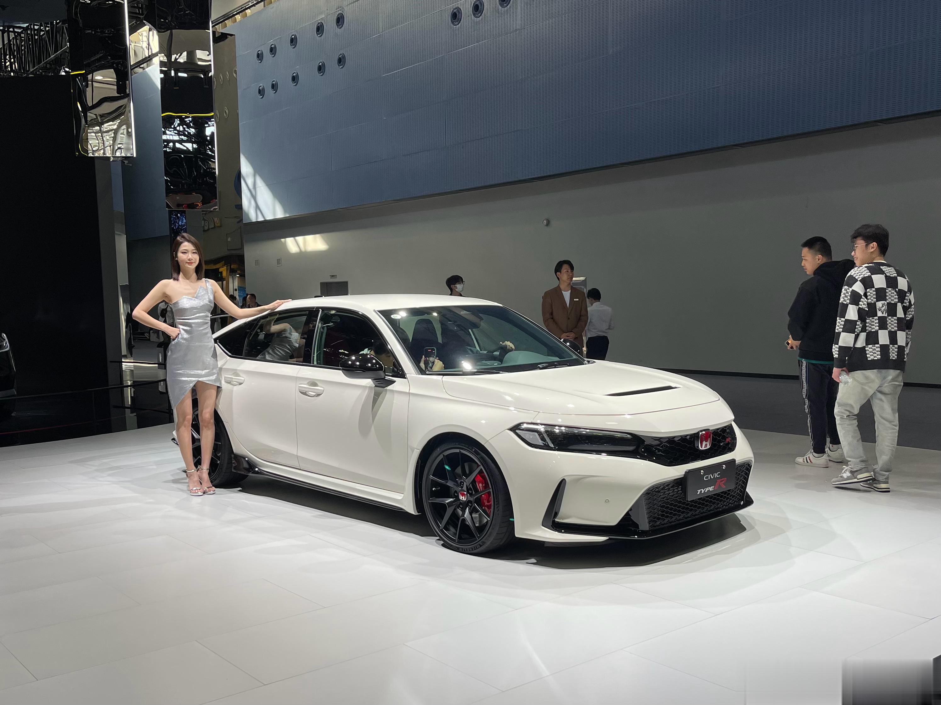 #shen车视界##2023广州车展# 大概是最不需要车模的车[二哈] ​​​