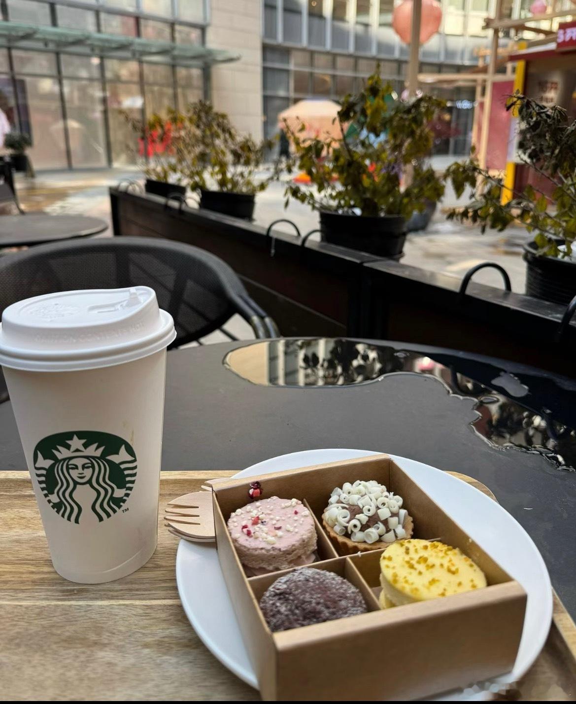 提提神等晚上，你们买的谁赢 