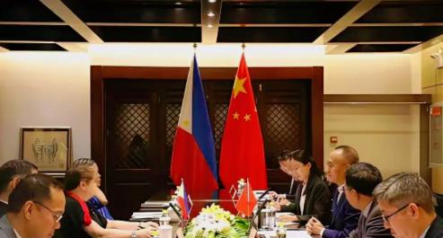 中菲在泉州谈判，菲律宾提出两大蛮横要求！
第一项是希望中国在成品油与化肥供应上提