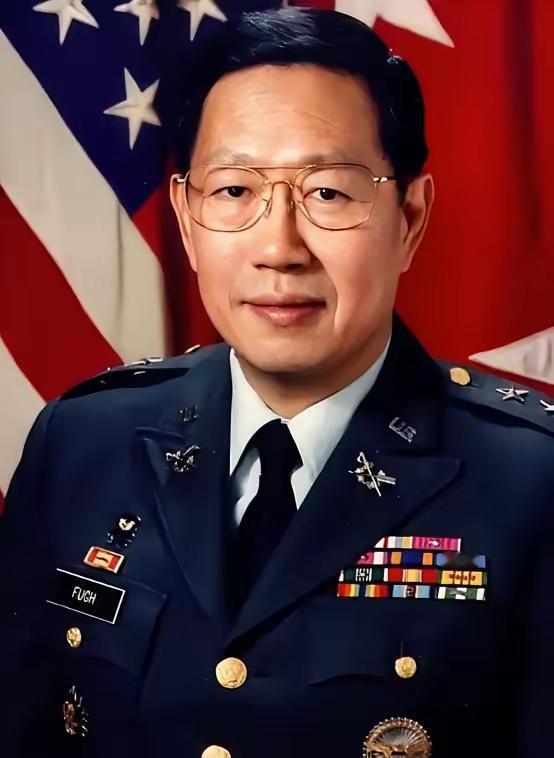 第一位华人美军二星少将：八旗贵族后裔的跨洋传奇
 
美国二星少将傅履仁，系第一位