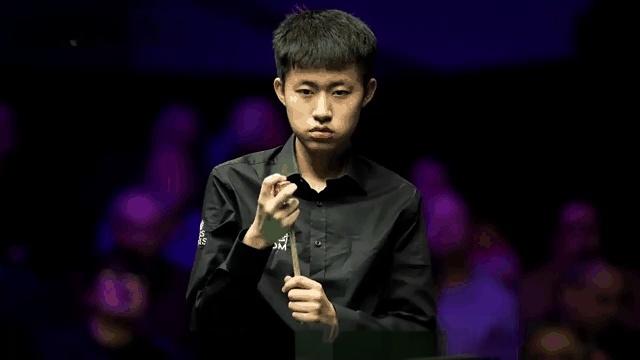 刚刚结束了一场2025斯诺克苏格兰公开赛首轮比赛较量，世界排名第71位的中国23