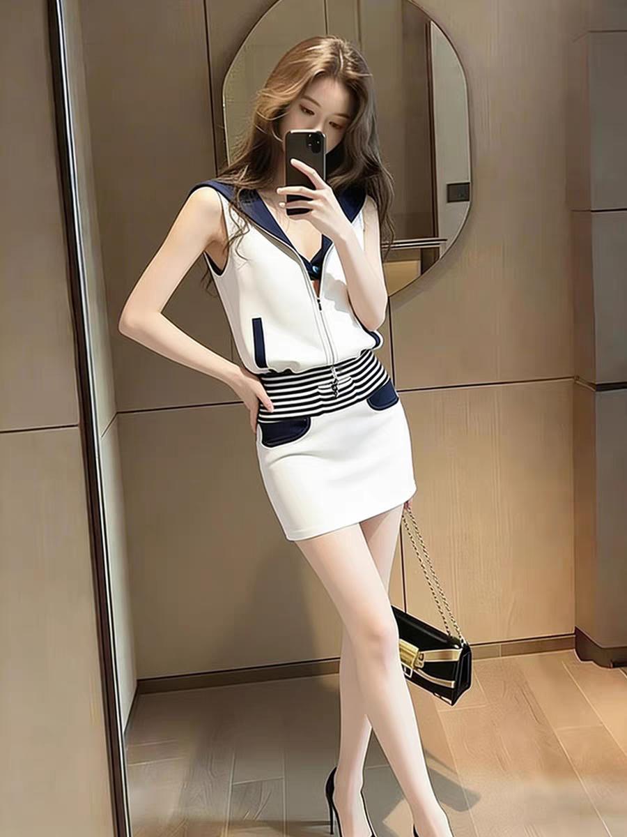 穿漂亮的衣服，做一个一眼就让人喜欢的女生！女人如何穿出含蓄的性感? 有气质的穿搭