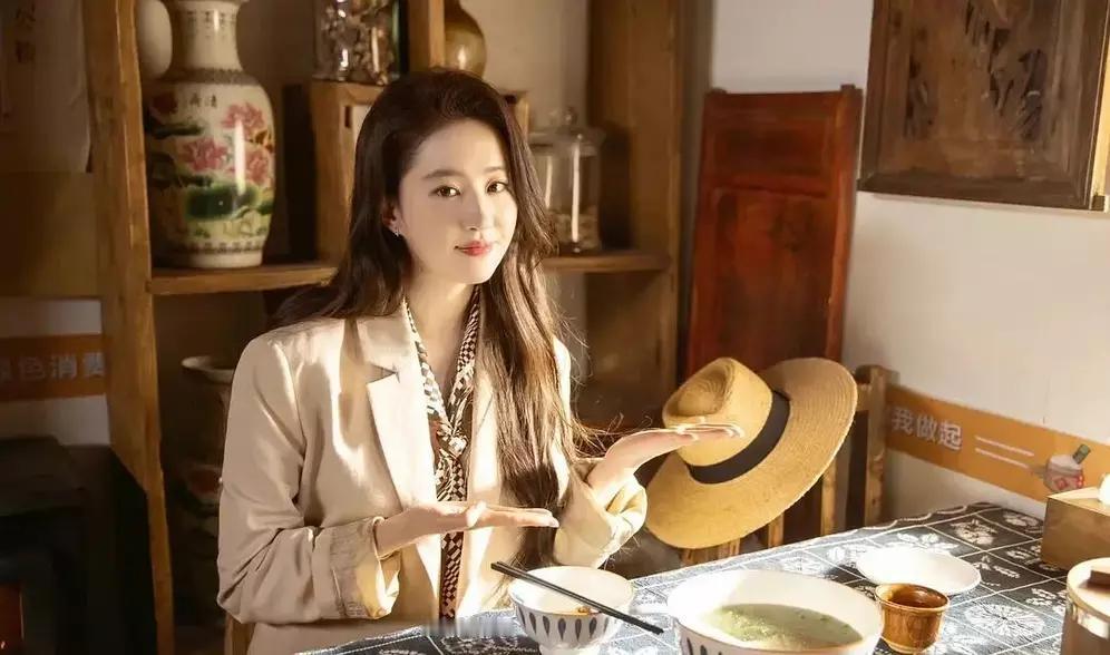 40岁农村留守妇女私生活混乱，也容易引发一些复杂的故事。就像李桂英，38岁守着家