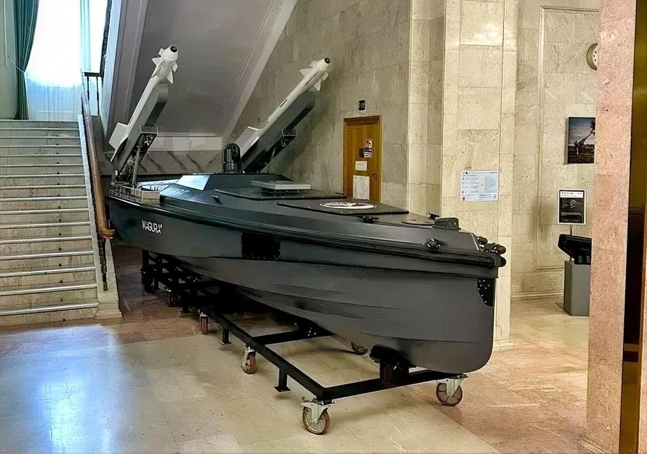 乌克兰总统泽连斯基于3日公布了与德、丹、瑞、荷、英、波等多个合作国家就设立联合装