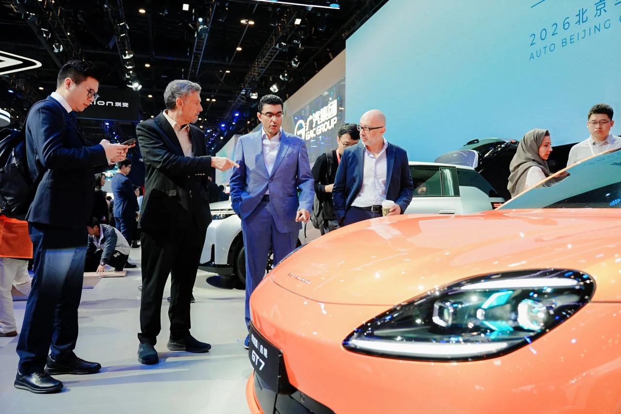 在刚刚结束的北京车展上，广汽集团展示了其品牌焕新的强大决心，携带着多款重磅车型和