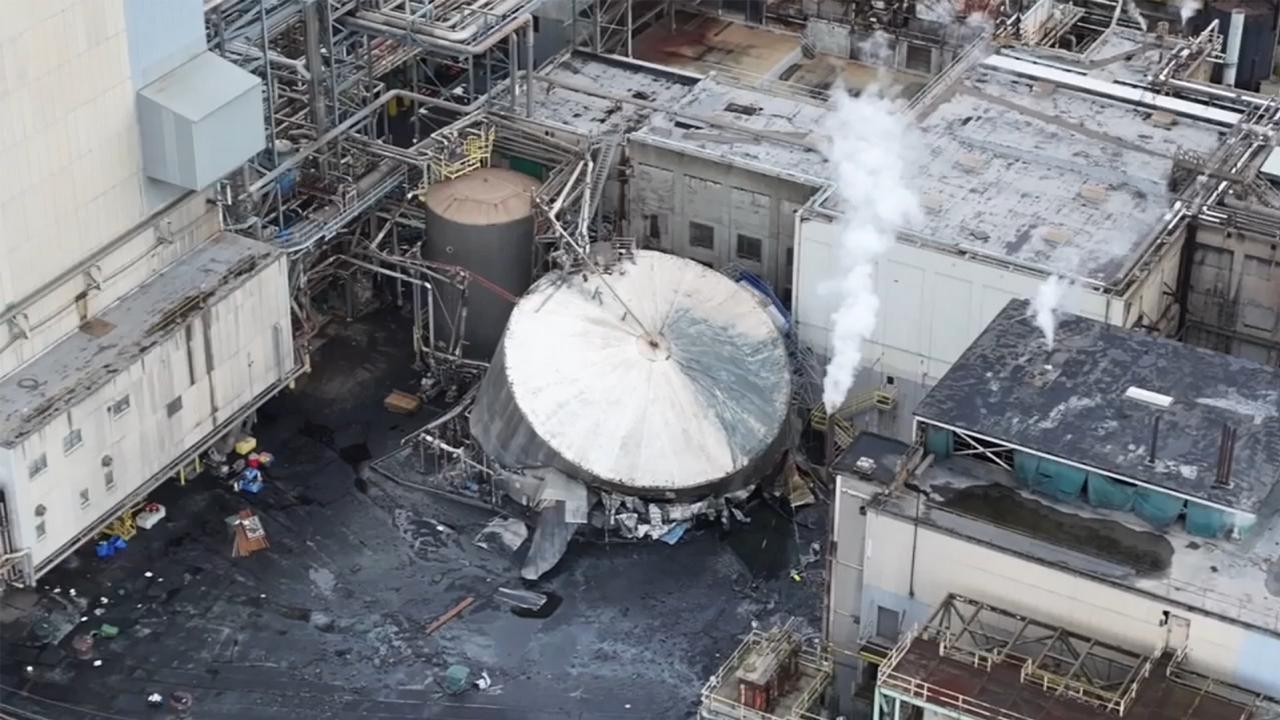 日本在美制纸厂发生爆炸，11名日本工人只能“魂归故里”。
据美媒28日消息，发生