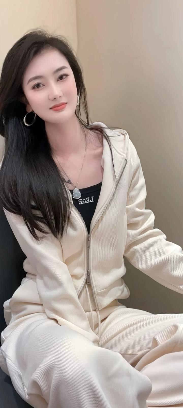 晒图笔记大赛 见过万千风景，才发现最动人的画面，是你笑着朝我走来的模样。