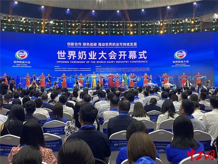 今天刷到个特别提气的消息，呼和浩特别名正言顺地成了“世界乳都”！以前总觉得国外的