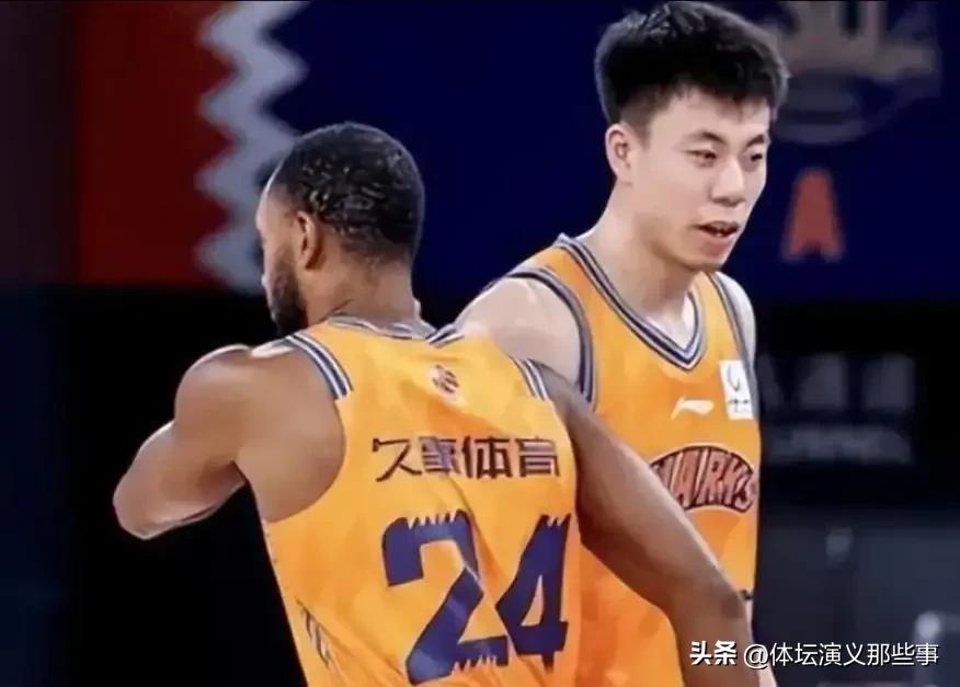 弗格和张镇麟是上海男篮夺冠的基石，如今两人去留问题也引发外界热议，弗格因为年龄原