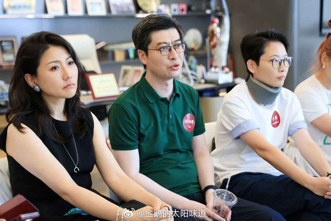 LY把自己的十几年跟着的90后小伙伴提为COO小白同学稳健气质给我们这些老板同学