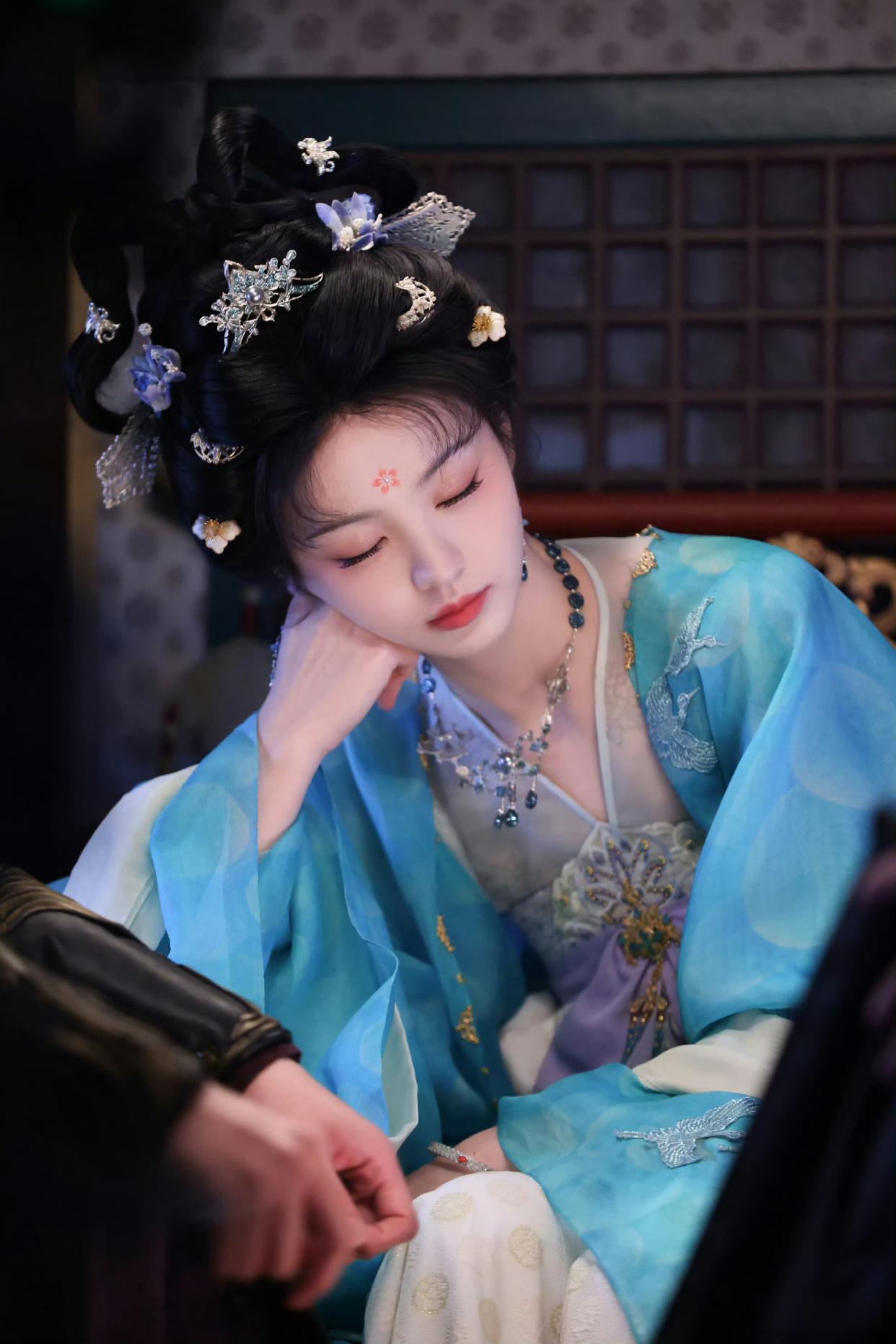齐胸襦裙的田曦薇，活脱脱的大唐公主，《大唐辟珠记》非她莫属 