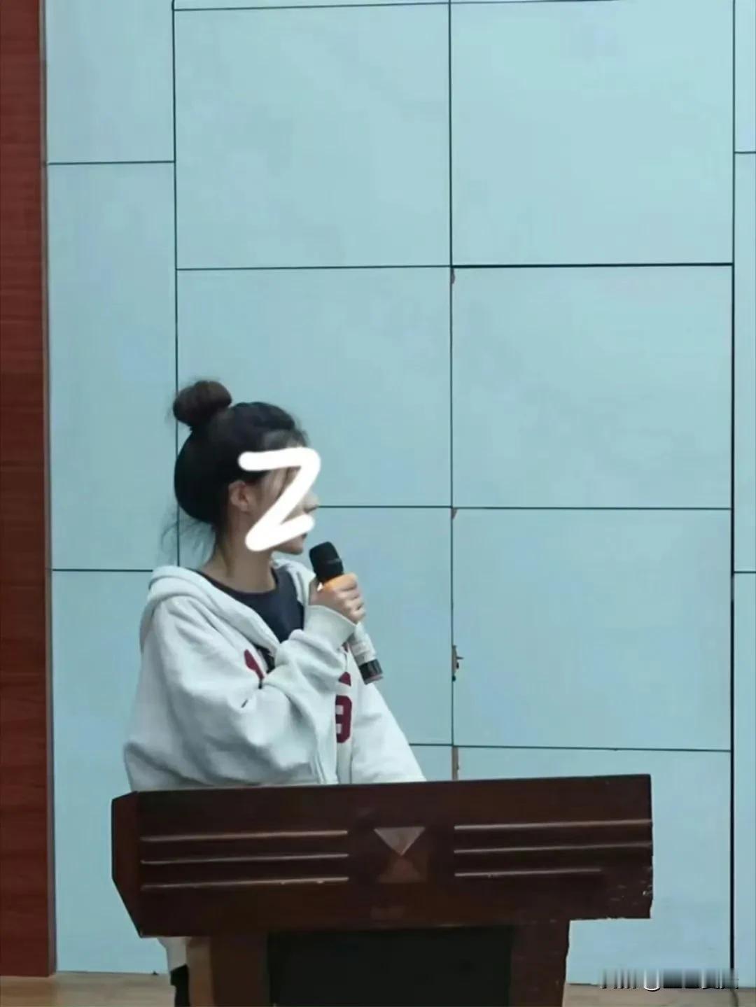 发现了一个讲PPT超自然的方法...