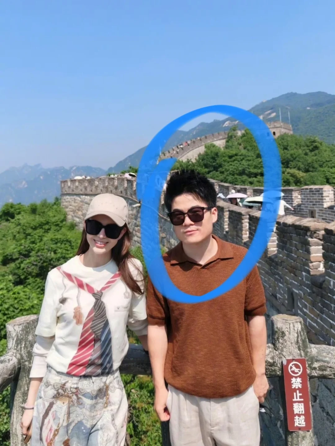 原来董宇辉和周杰伦一家关系那么好