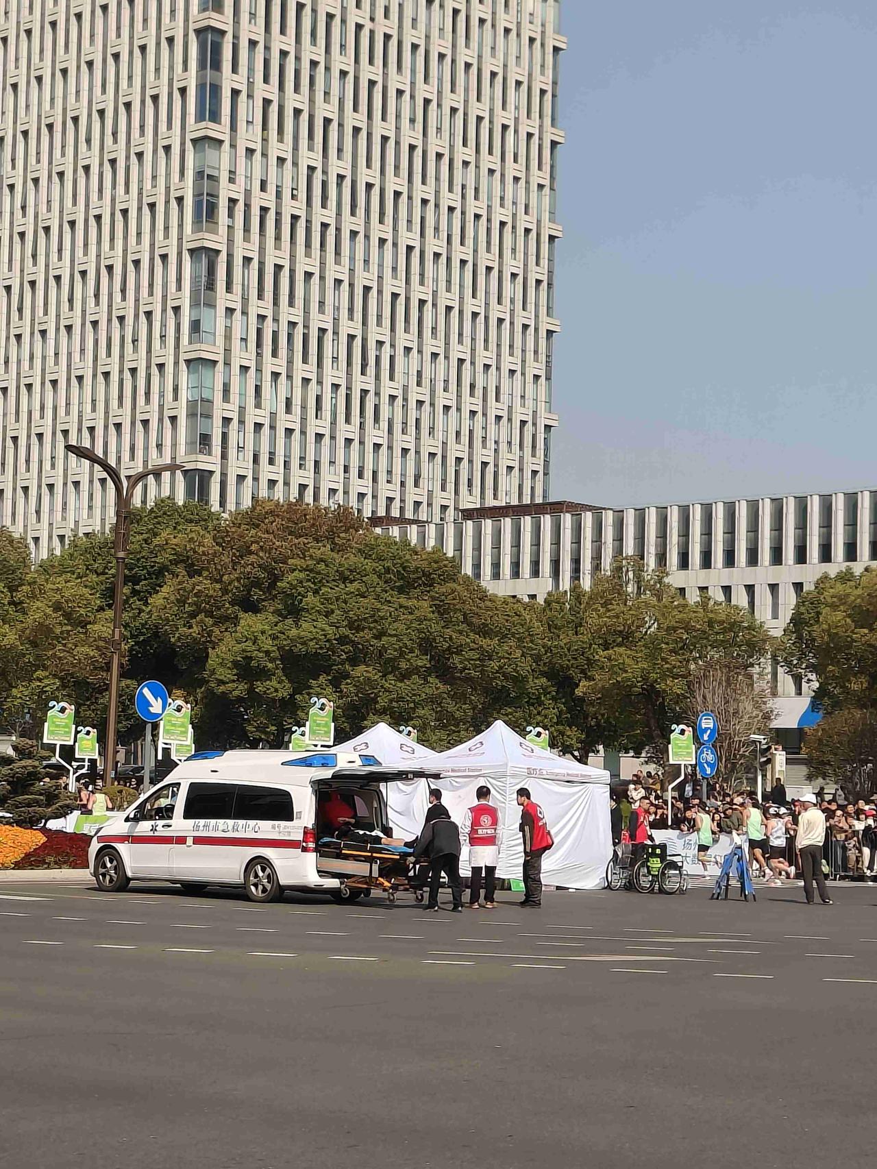 我的今日状态：😁轻松愉快
我这里的天气：☀️晴天