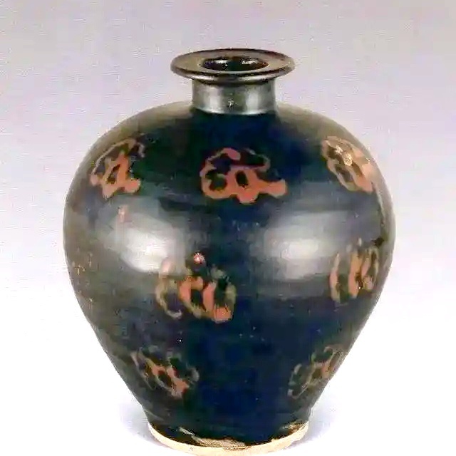 瓷说瓷话 漳州窑是宋窑口，它的瓷器烧造的也十分漂亮，一般藏者不太关注，故市面上仿