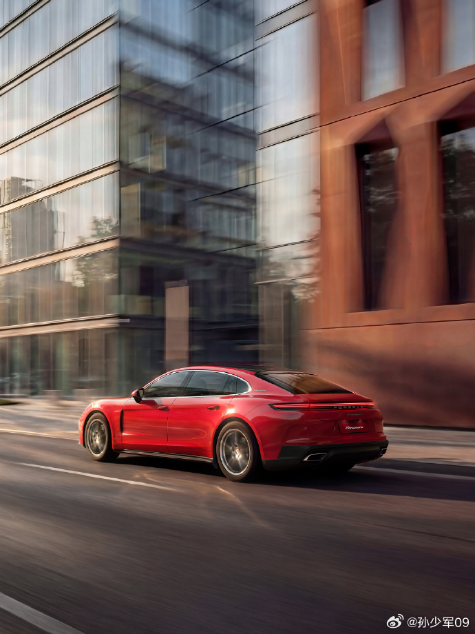 保时捷新款 Panamera 尽享特别版正式预售 标配20 英寸 Panamer