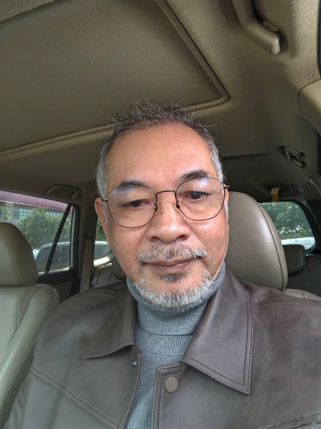 上工，累到落枕都好了！ 