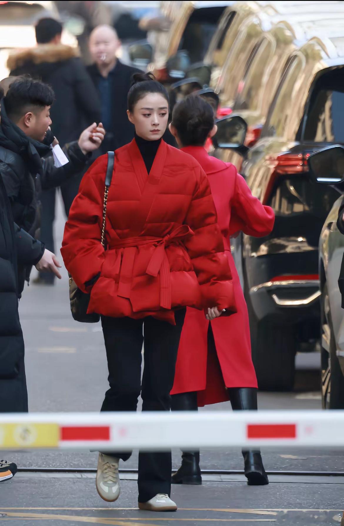 蒋欣[超话]   我的神！！！[老师爱你][哇][憧憬] 