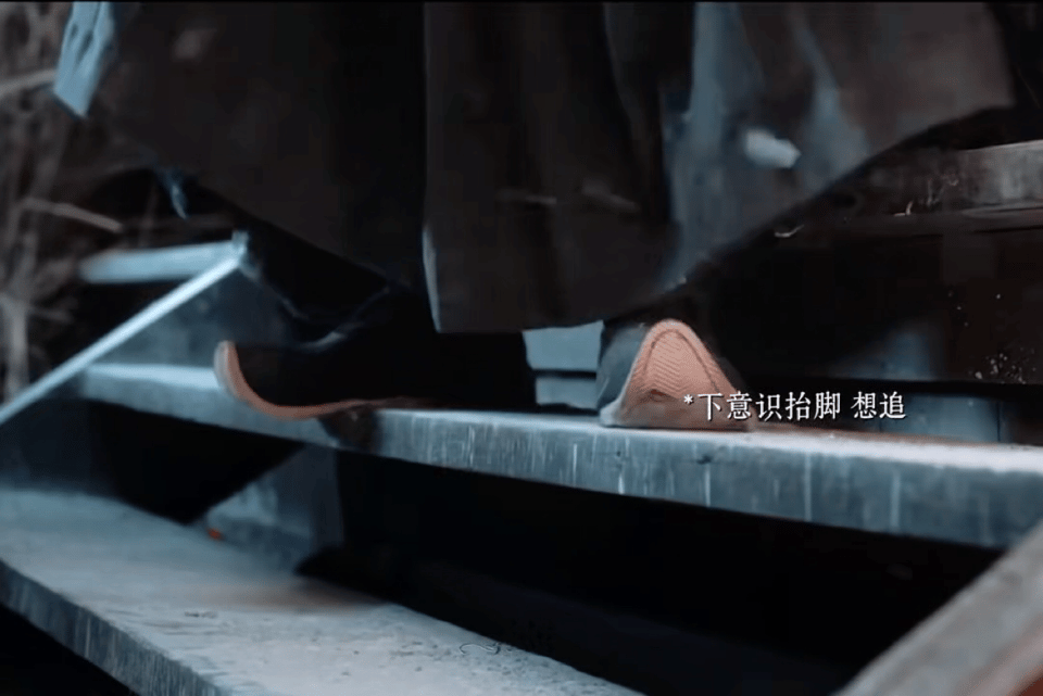 侯明昊一个抬眼胜过我写800封情书 笑不活！800封情书哪有陆江来一个抬眼勾人～