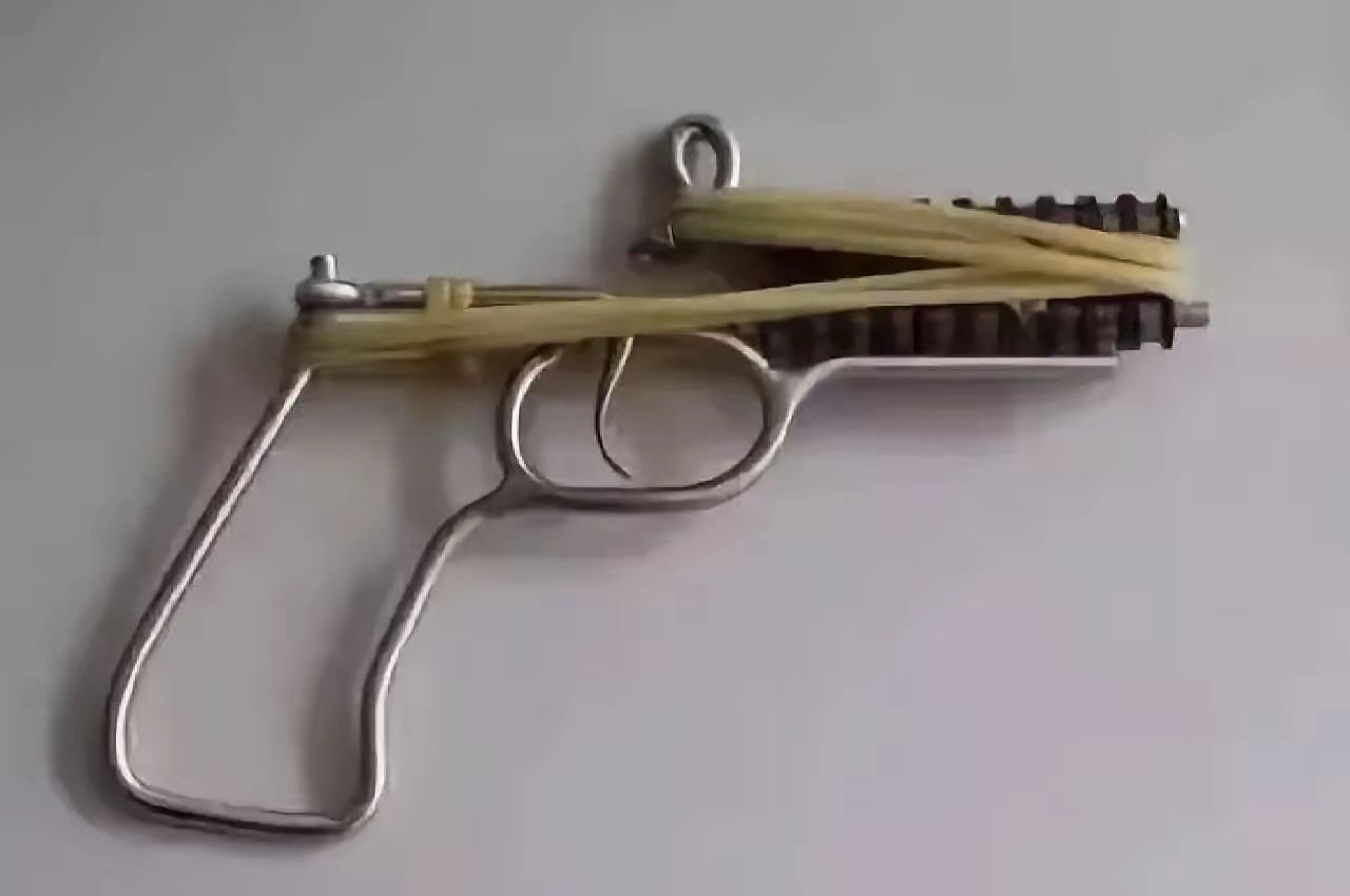 不是我吹，我问了259人，没有一个人认识的！小时候想有一把，可不是容易的事。要有