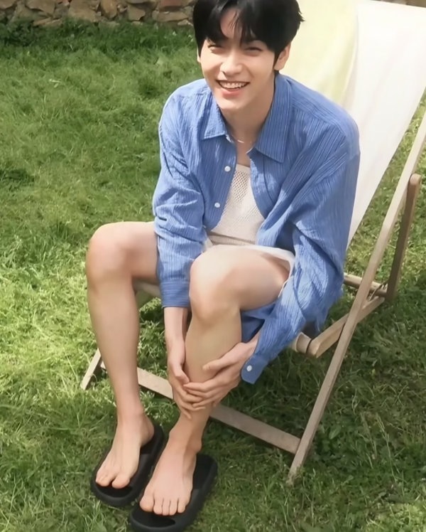 崔秀彬怪不得叫 jio 哥 真的很大 ​​​