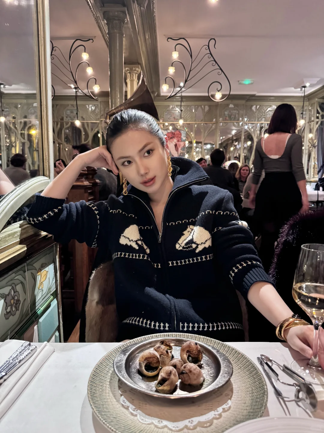 巴黎请吃饭的漂亮姐姐🍽️Bouillon Racine