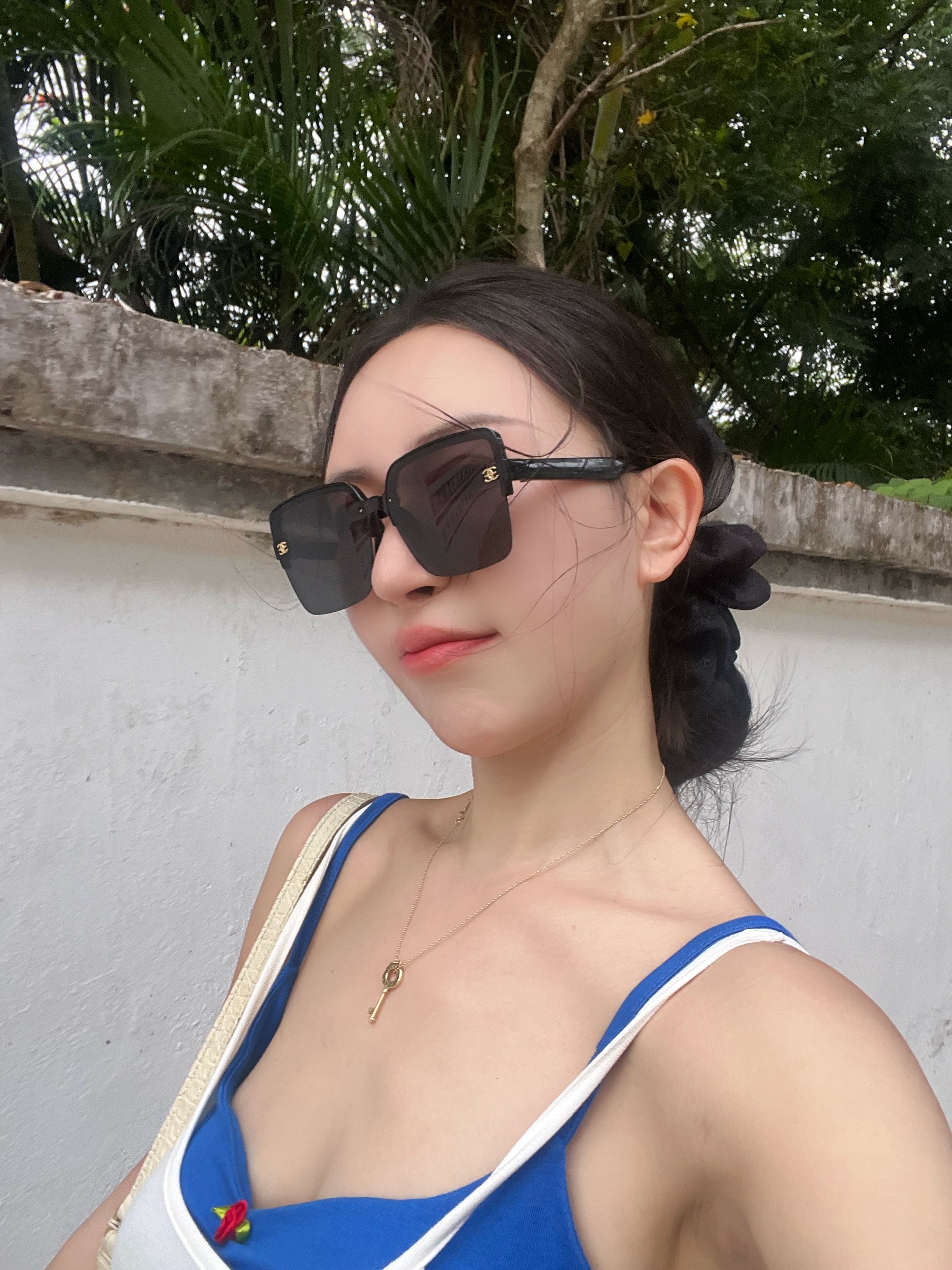 为什么一定要熬到退休才能过自己想过的生活，那时的你有现在年轻，有现在漂亮，有现在