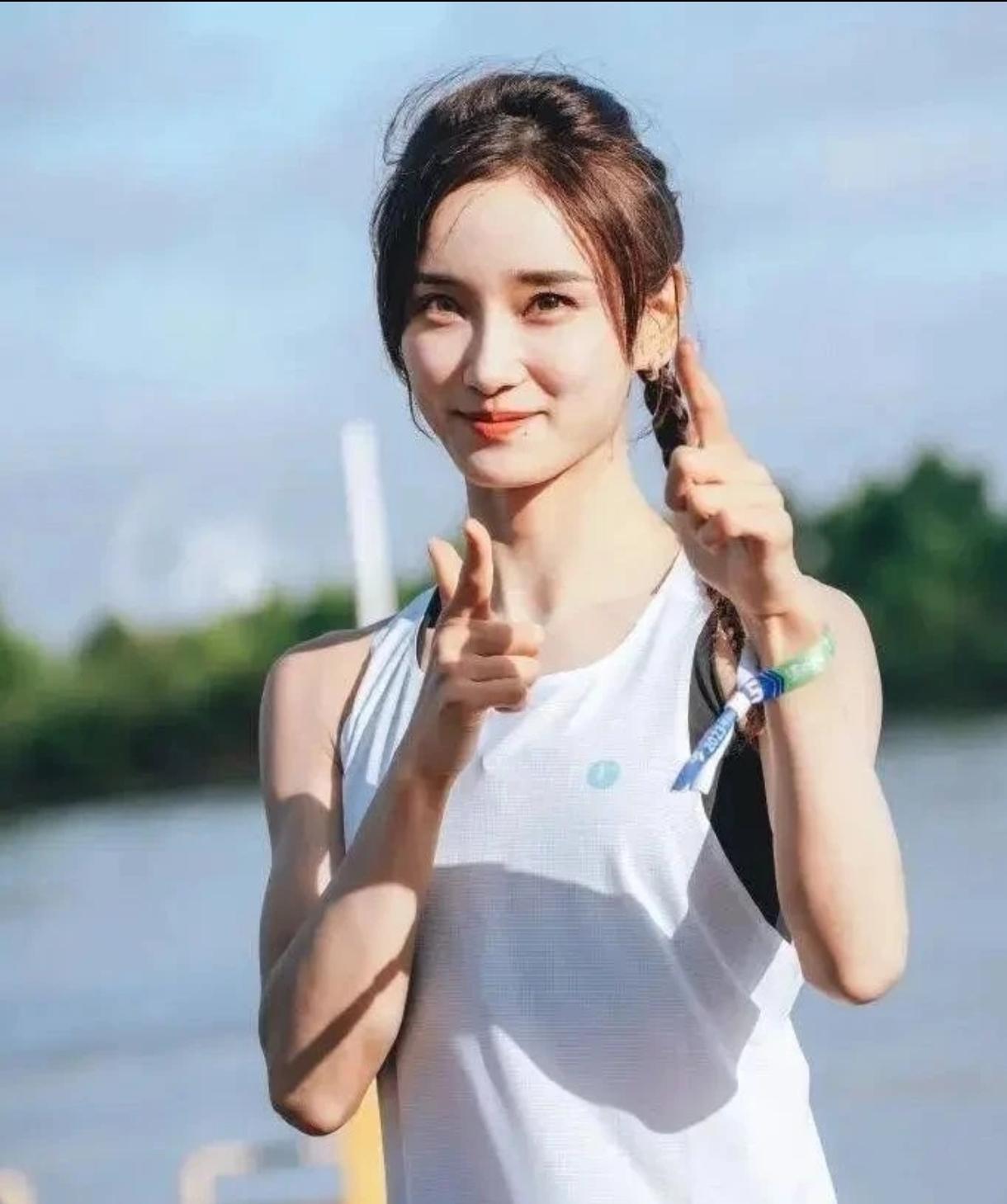 跑圈高颜值实力派四大女神来了！
李美珍，无锡马2:25国内第一，用成绩击碎花瓶质