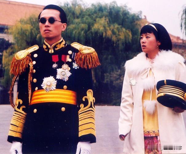 非常公民绝对系黄子华演技的巅峰之作，角色非常有宽度，明显区别于黄子华在其他港剧的