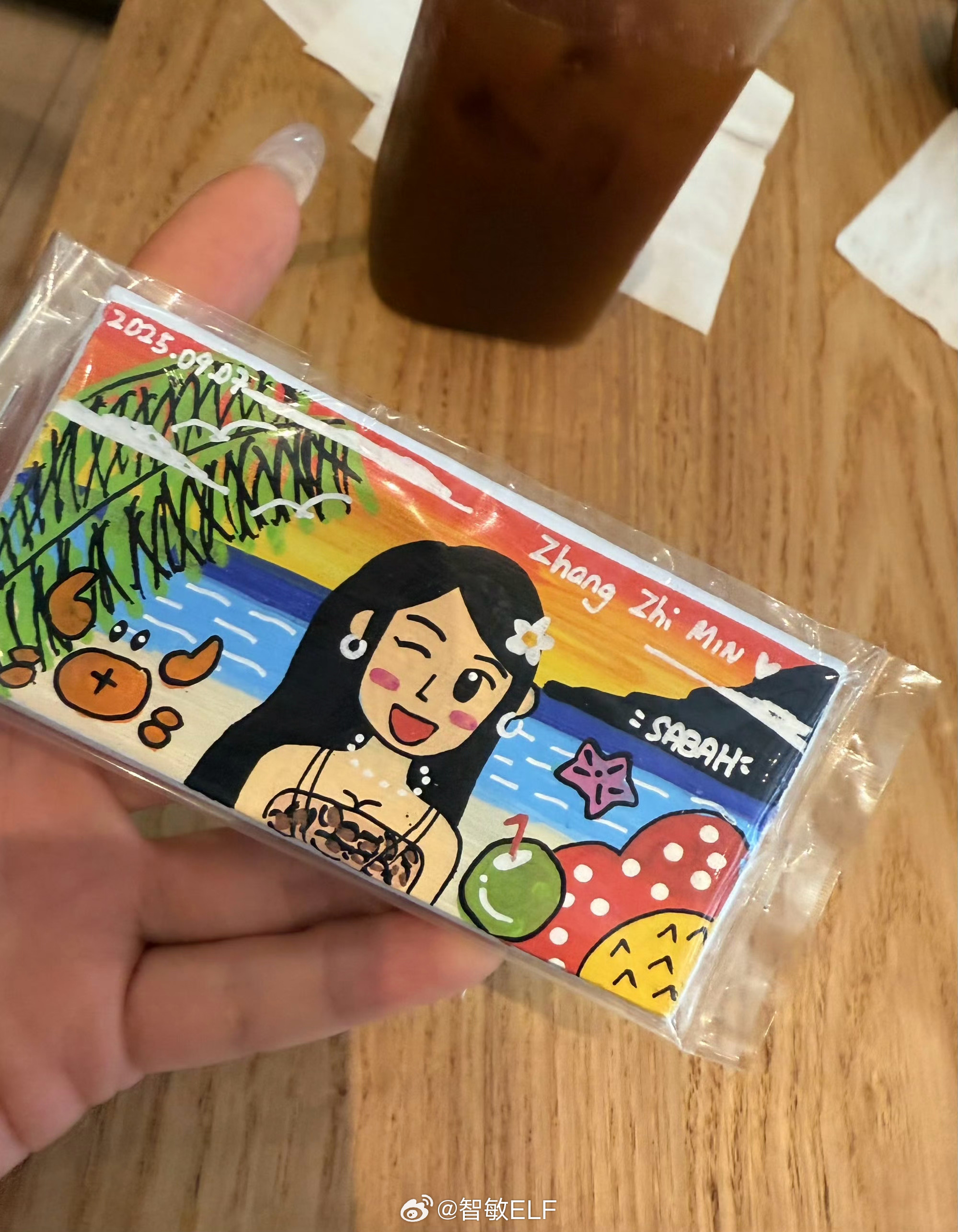 终于知道冰箱贴的受众是谁了是本人了[并不简单]最爱的一个手绘冰箱贴，手绘灵感来自