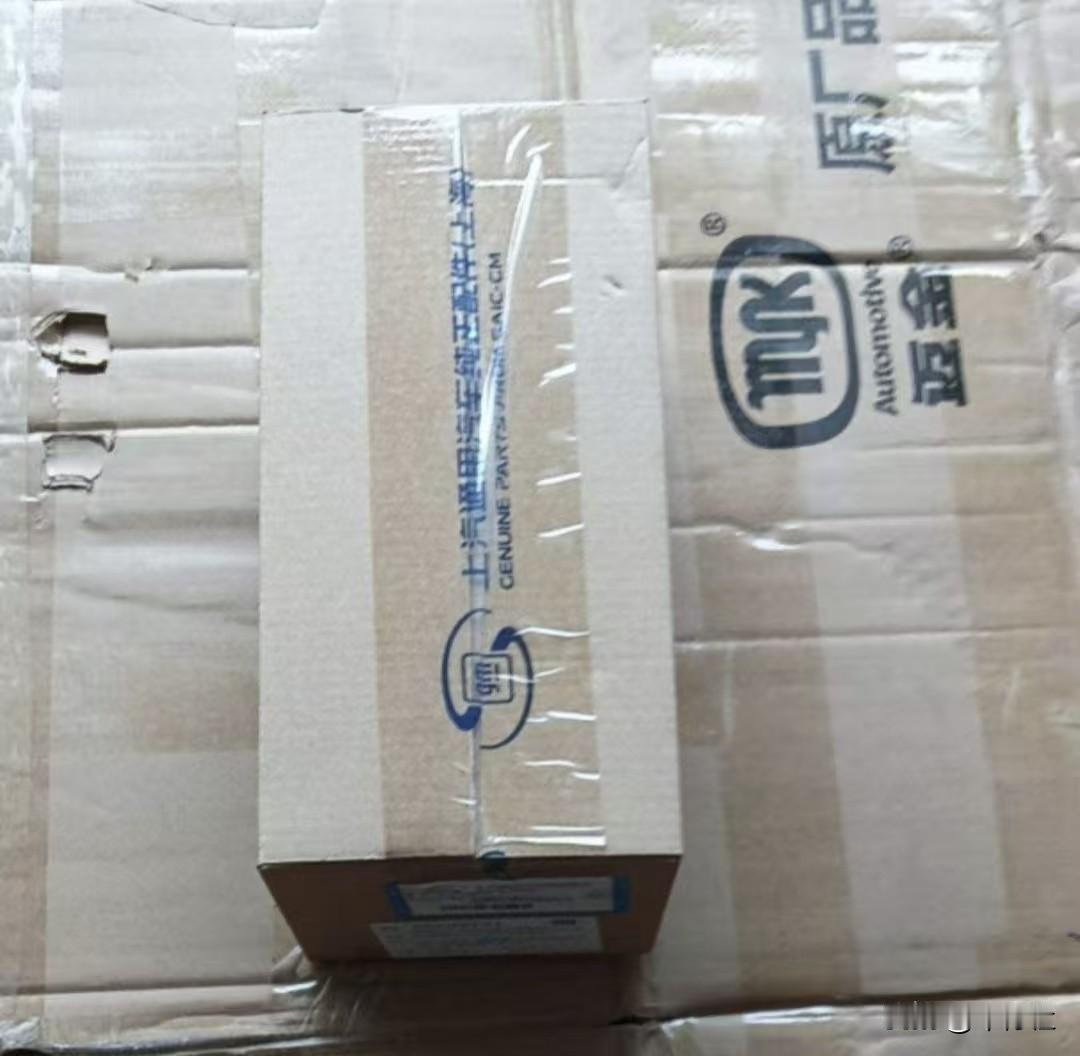 没想到，别克也用电装的点火线圈
2.0T的发动机
价格死贵，700多块钱一个
丰